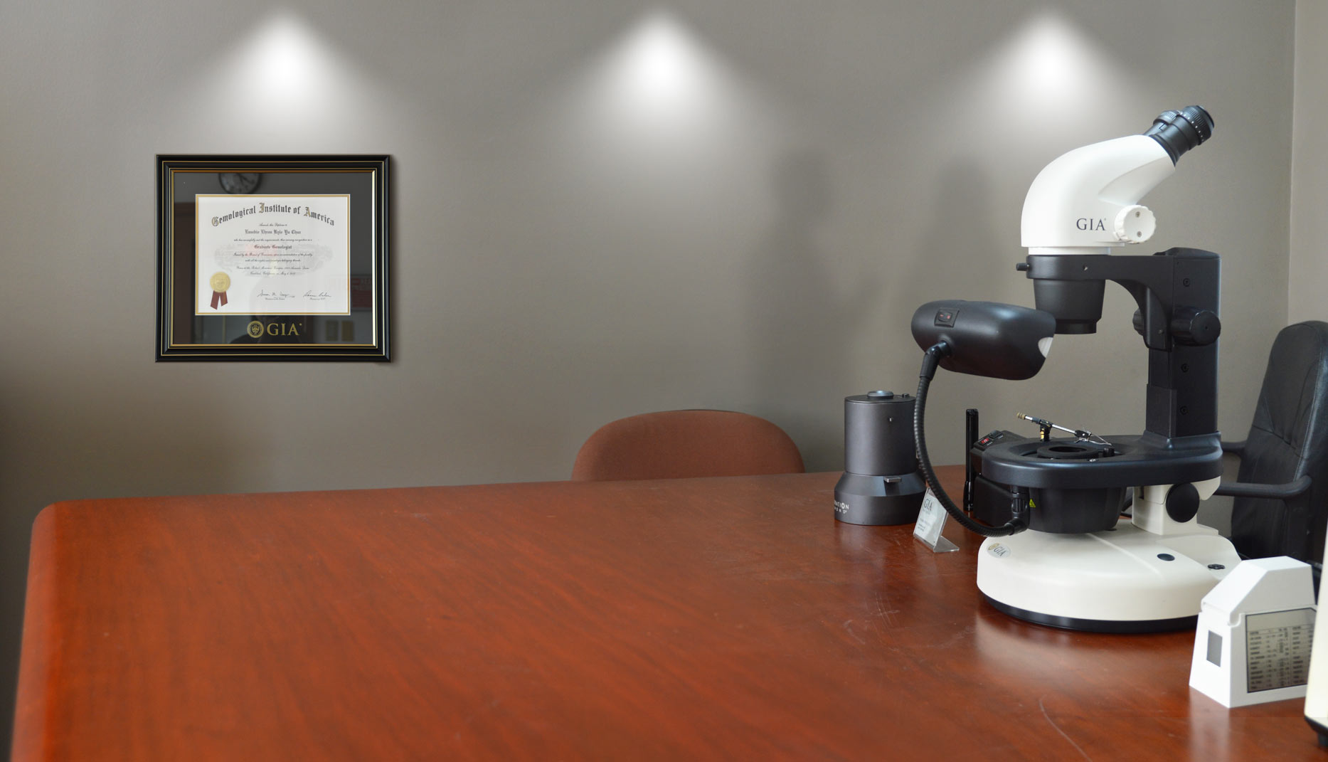 Gemcamp's full laboratory with Gemological Microscope, Polariscope and Refractometer in Quezon City